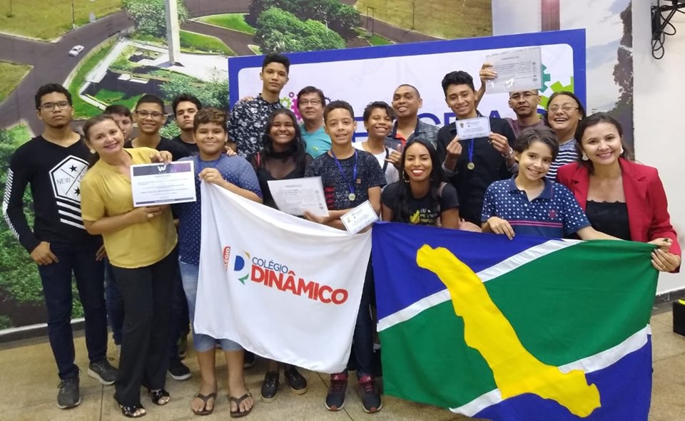 Alunos e pesquisadores de Laranjal do Jari recebem premiação na Feira Científica do Amapá.